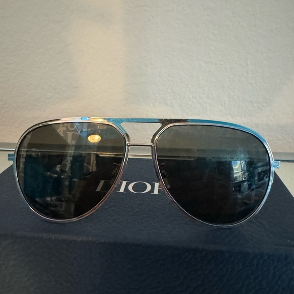 Dior Sunglasses - Picture 6 of 6